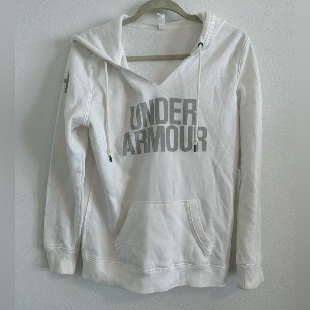 Women’s white Under Armour hoodie. Size S.